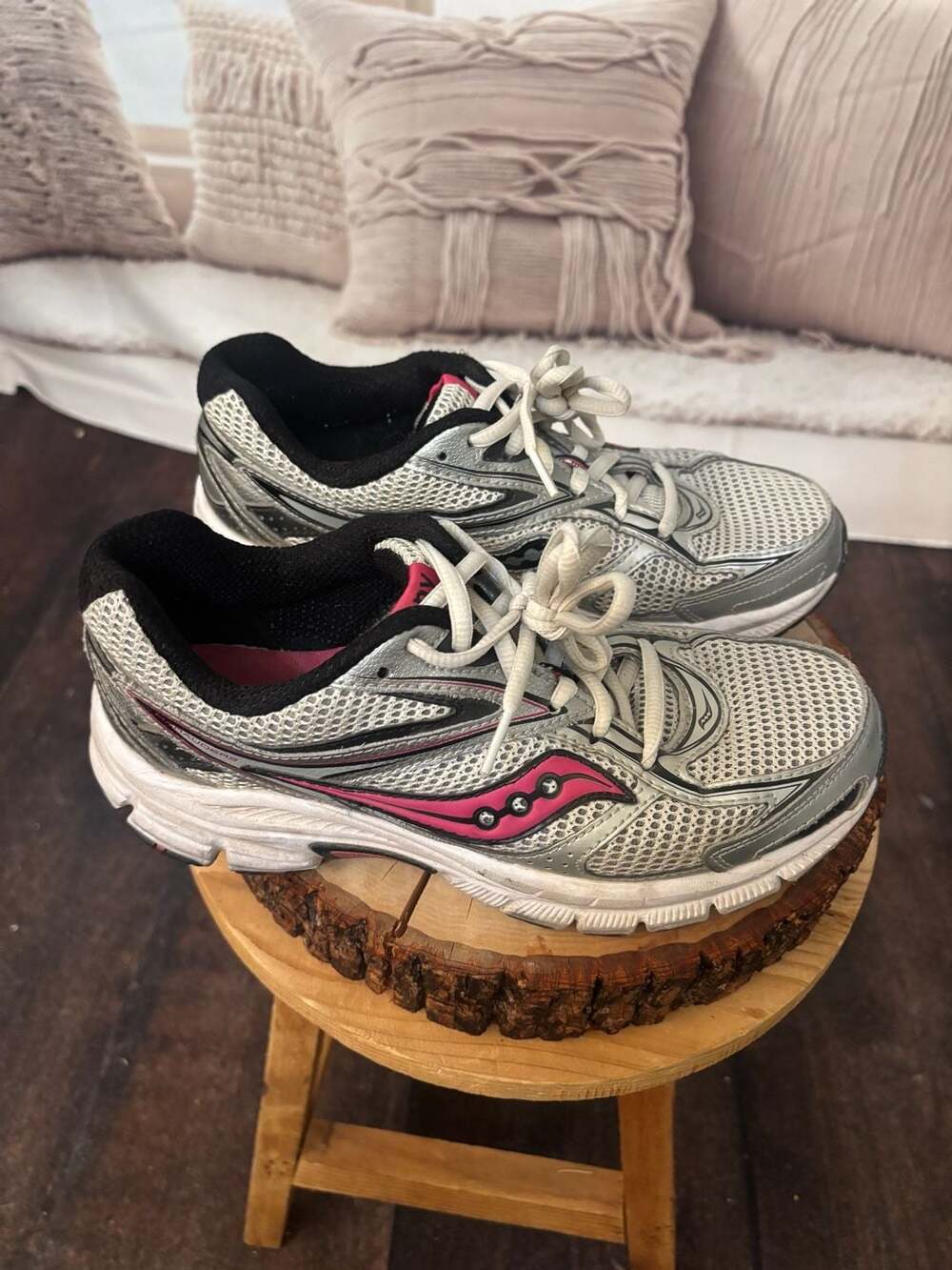 Saucony Grid Marauder 3 Running Shoes Silver Pink